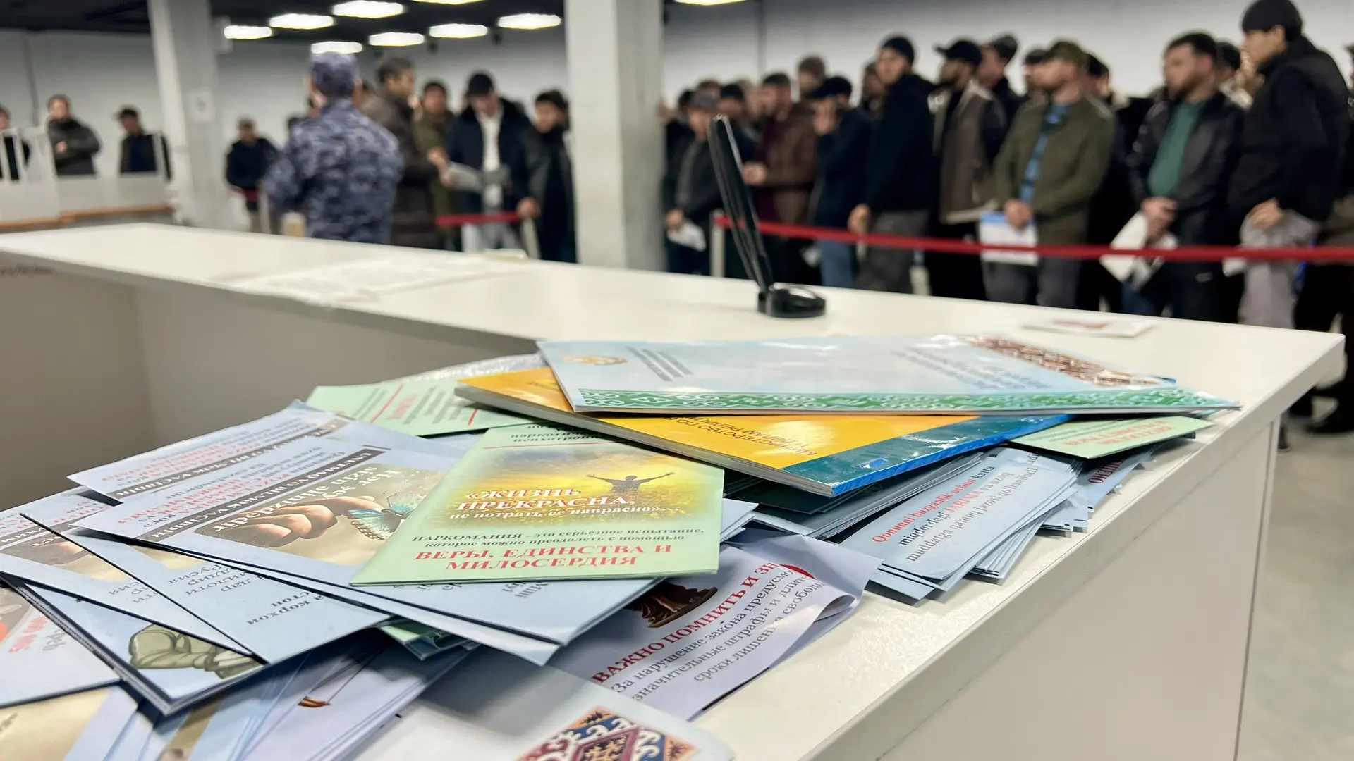 150 иностранным гражданам, работающим в Дагестане, разъяснили правила пребывания на территории России